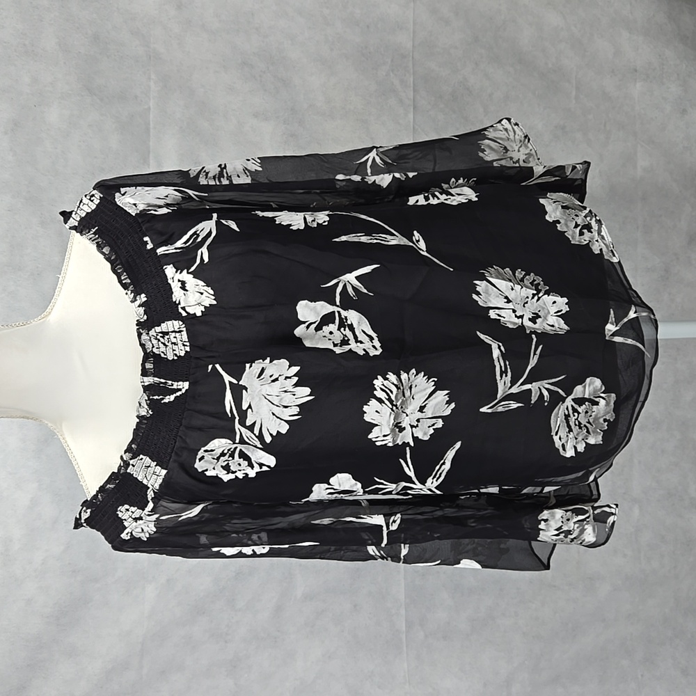 WHBM top